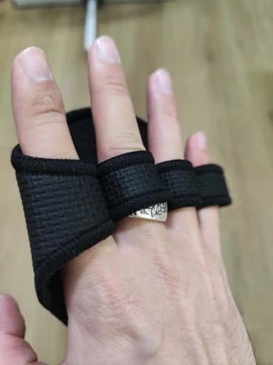 Buyer photo 1 of 2, black