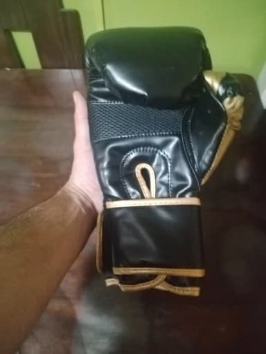 Buyer photo 1 of 2, Black Gold · 12oz