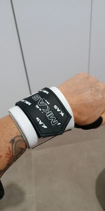 Buyer photo 1 of 2, White