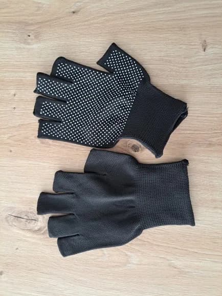 Buyer photo 1 of 1, black2 · M