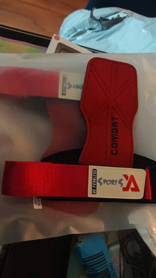 Buyer photo 1 of 1, red · S