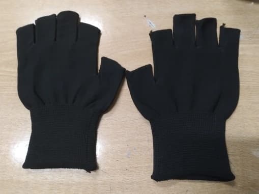 Buyer photo 1 of 2, black2 · M