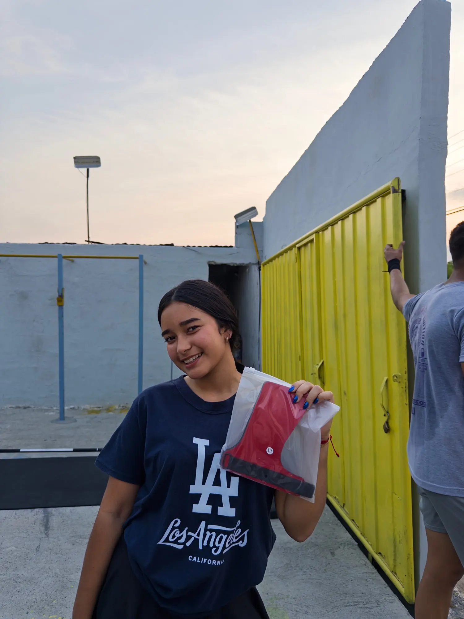 Buyer photo 1 of 1, No-hole Red · XXL
