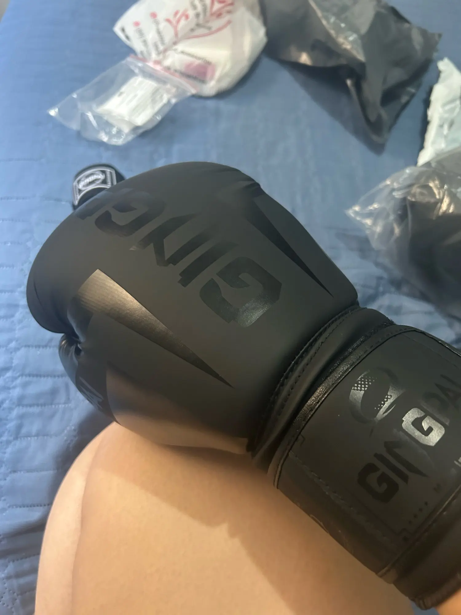 Buyer photo 2 of 2, all black · 12oz
