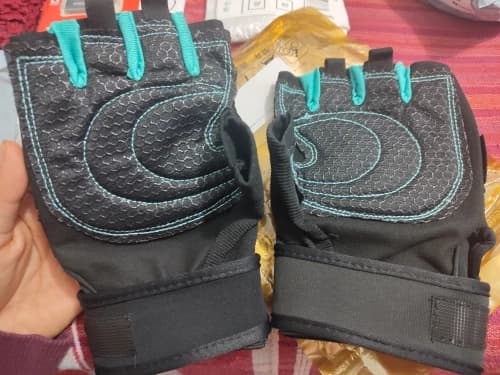 Buyer photo 1 of 2, Light blue · XL