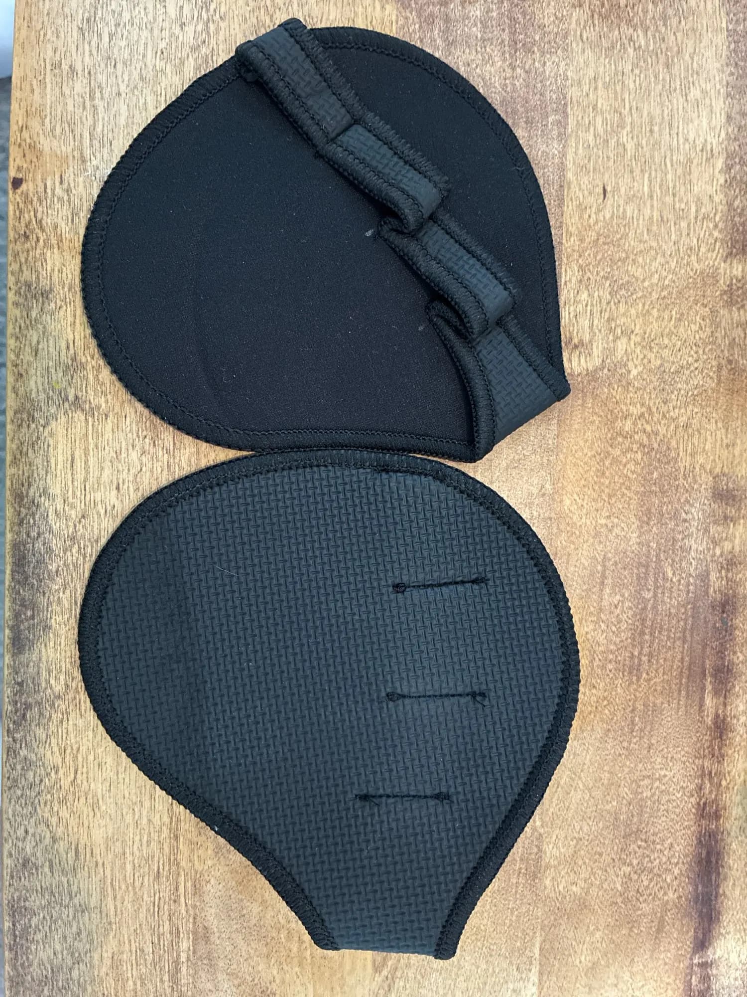 Buyer photo 1 of 1, black