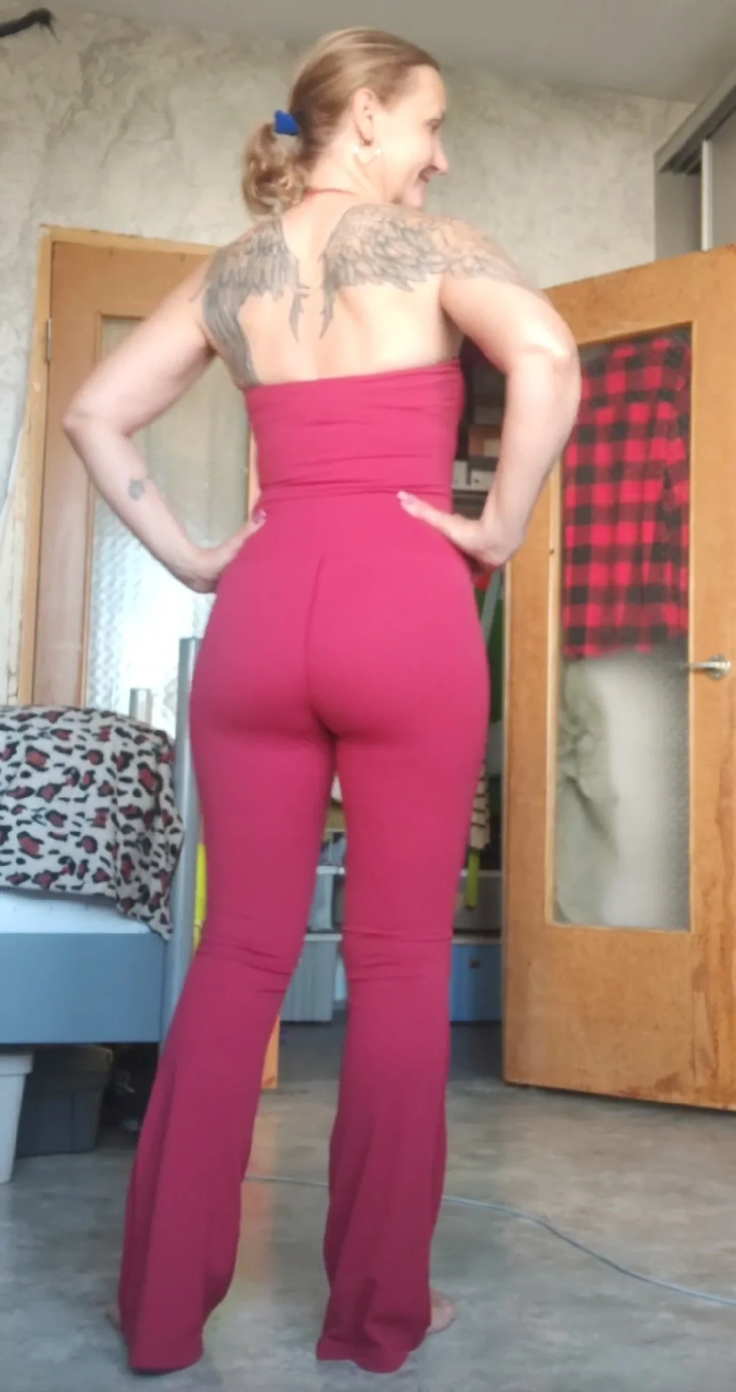 Buyer photo 1 of 2, Red · L