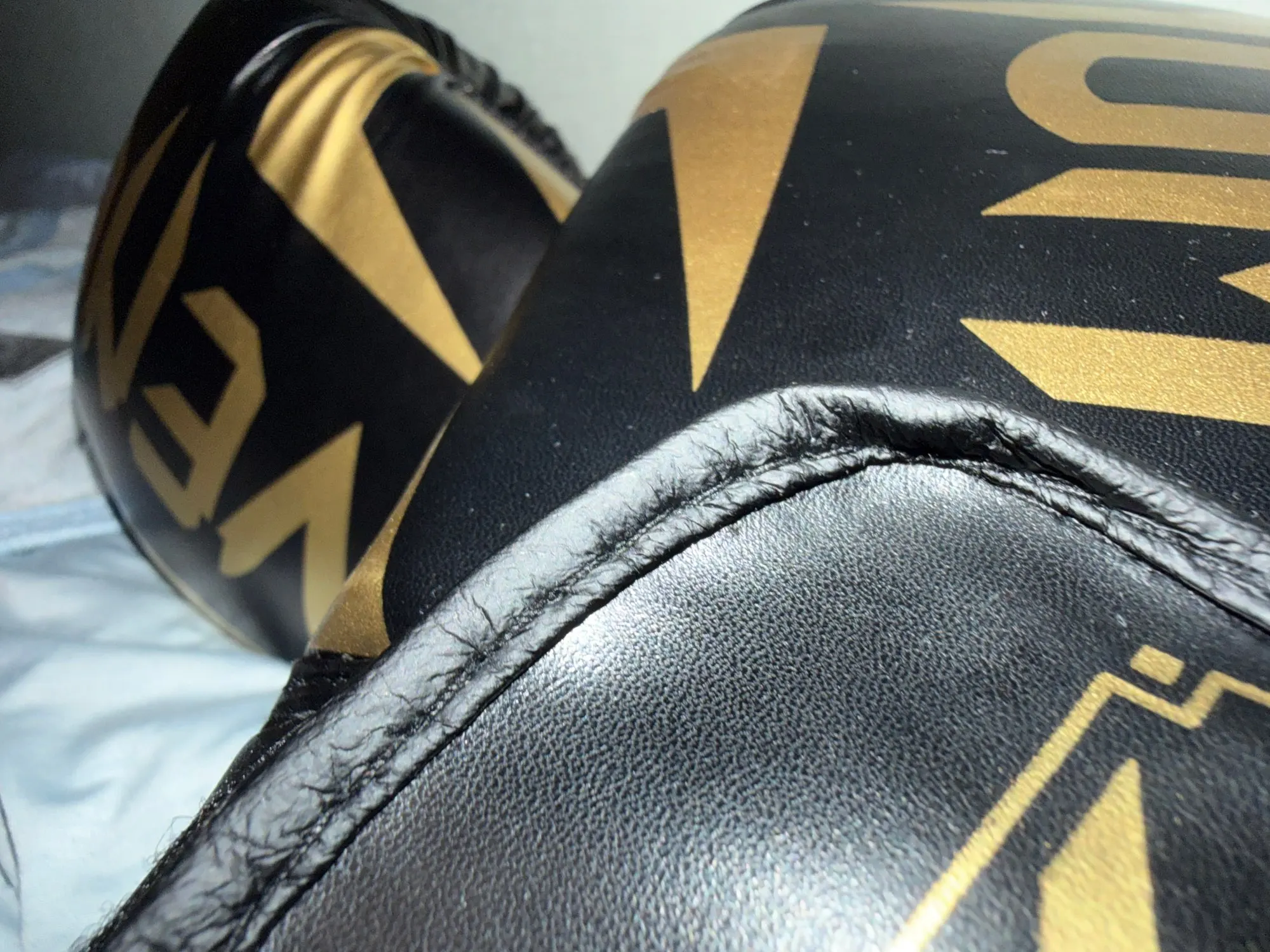 Buyer photo 1 of 1, black gold · 14oz
